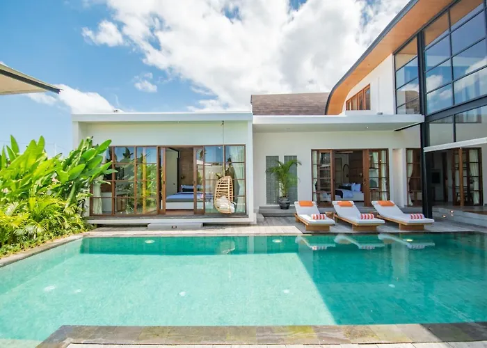 Mango 2 - Amazing 4-bdr In Berawa ! Perfect Location Villa Canggu (Bali)