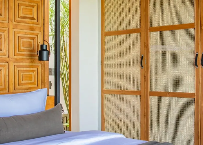 Mango 2 - Amazing 4-bdr In Berawa ! Perfect Location