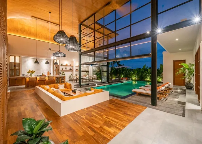 Mango 2 - Amazing 4-bdr In Berawa ! Perfect Location Villa Canggu (Bali)