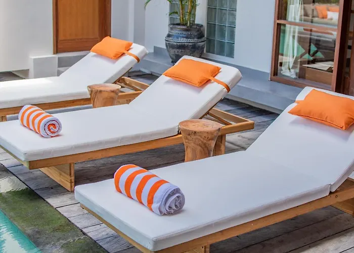 Mango 2 - Amazing 4-bdr In Berawa ! Perfect Location Villa *