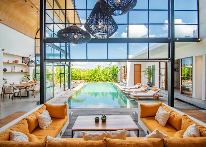 Mango 2 - Amazing 4-bdr In Berawa ! Perfect Location Villa Canggu (Bali)