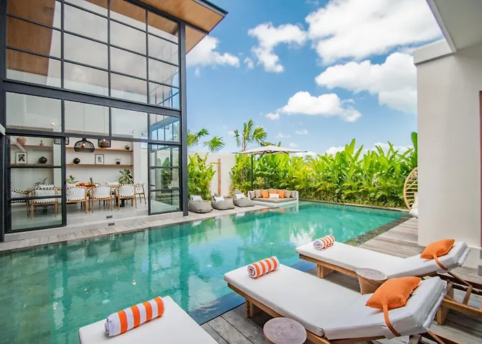 Villa Mango 2 - Amazing 4-bdr In Berawa ! Perfect Location *