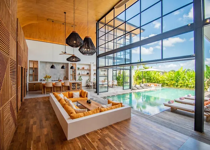 Mango 2 - Amazing 4-bdr In Berawa ! Perfect Location Villa Canggu (Bali)
