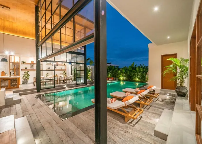 Mango 2 - Amazing 4-bdr In Berawa ! Perfect Location *